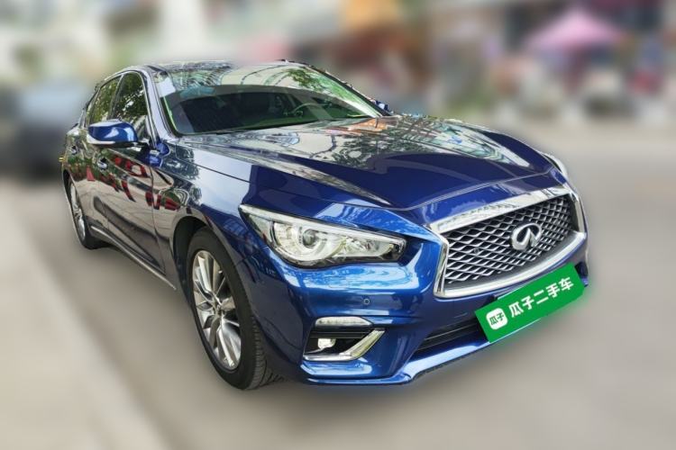 Used Infiniti Q50L 2018 2.0T Enjoyment Edition China V standard Front Right 45 Deg