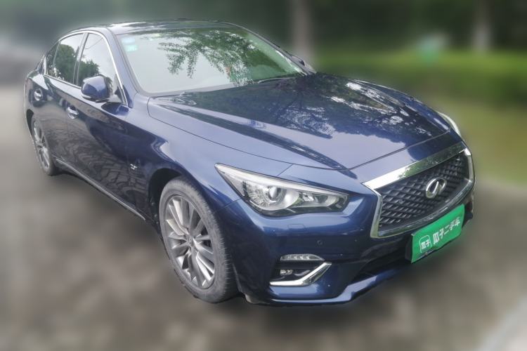 Used Infiniti Q50L 2018 2.0T Enjoyment Version China VI Standard Front Right 45 Deg