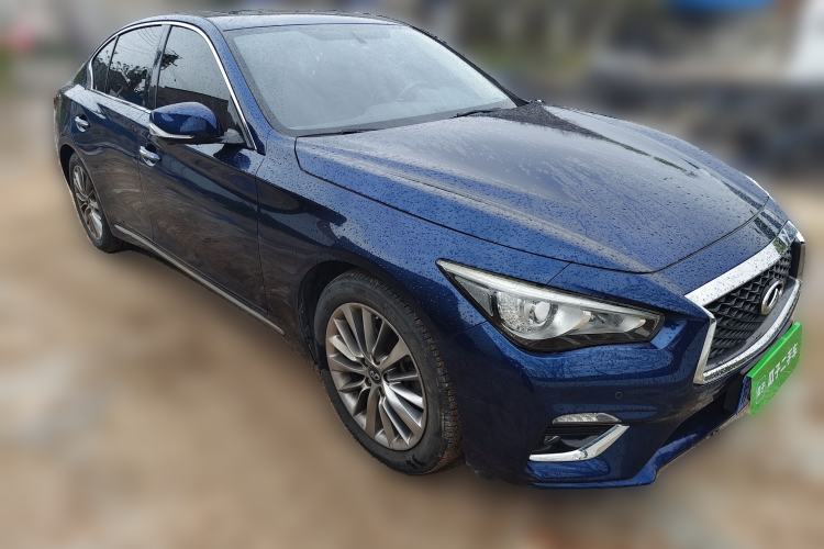 Used Infiniti Q50L 2018 2.0T Enjoyment Edition China V standard Front Right 45 Deg