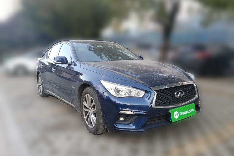 Used Infiniti Q50L 2018 2.0T Comfort Edition China VI Standard Front Right 45 Deg
