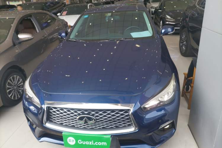 Used Infiniti Q50L 2018 2.0T Enjoyment Version China VI Standard Front