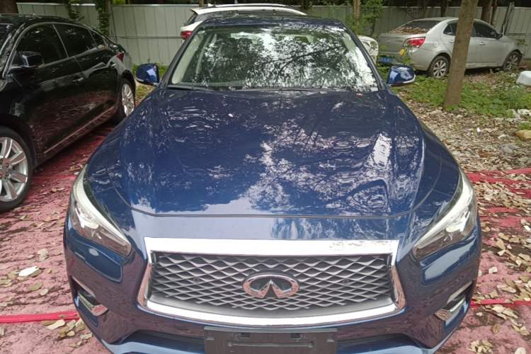 Used Infiniti Q50L 2018 2.0T Enjoyment Version China VI Standard Front