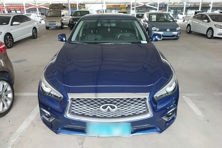 Used Infiniti Q50L 2018 2.0T Enjoyment Version China VI Standard Front