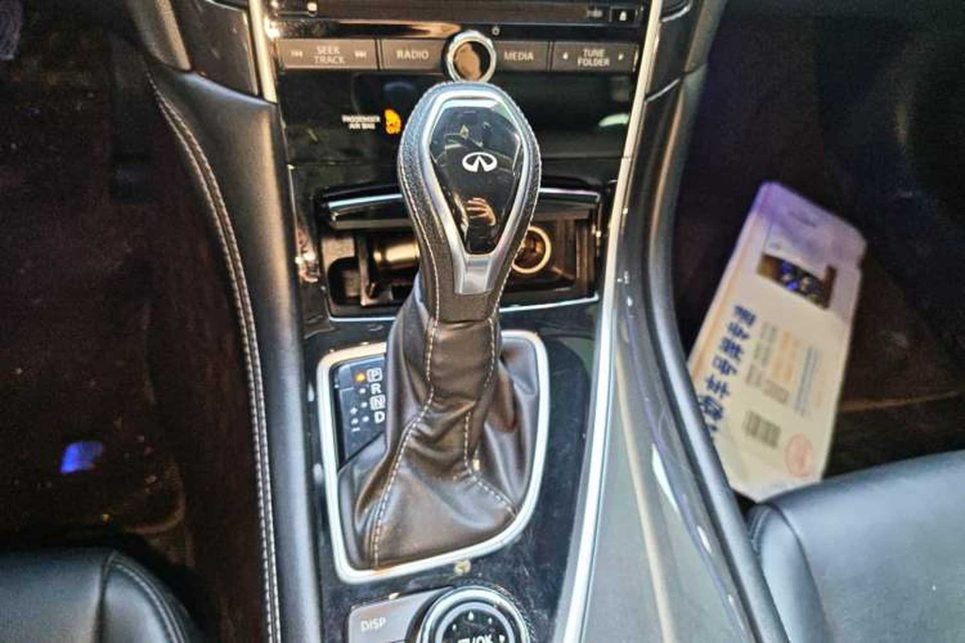 Used Infiniti Q50L 2018 2.0T Comfort Edition China VI Standard Gear Lever