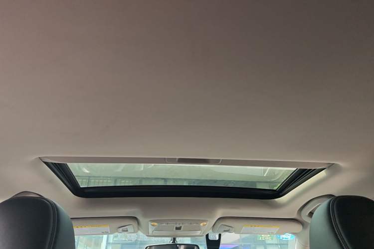 Used Infiniti Q50L 2018 2.0T Enjoyment Edition China V standard Headliner