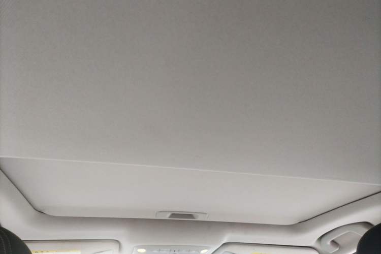 Used Infiniti Q50L 2018 2.0T Enjoyment Version China VI Standard Headliner
