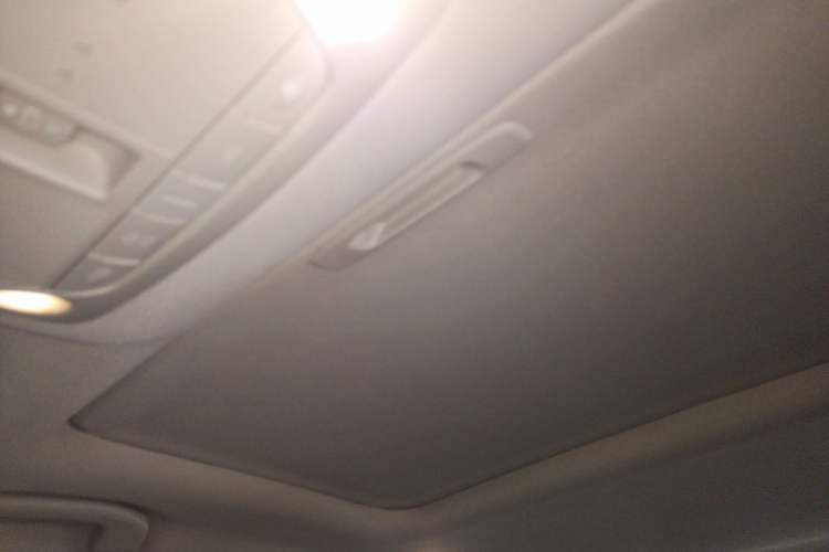 Used Infiniti Q50L 2018 2.0T Enjoyment Version China V Standard Headliner