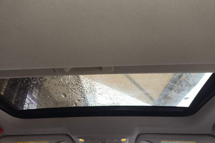 Used Infiniti Q50L 2018 2.0T Enjoyment Version China V Standard Headliner