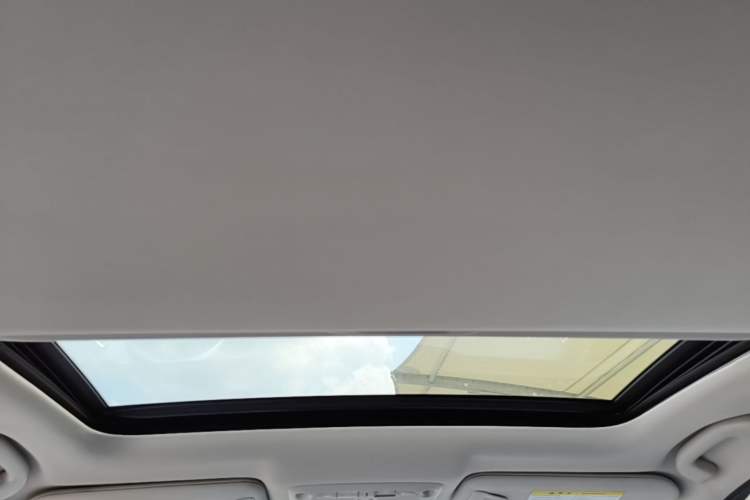 Used Infiniti Q50L 2018 2.0T Comfort Edition China V Standard Headliner