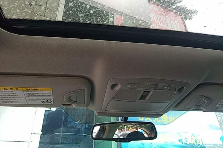 Used Infiniti Q50L 2018 2.0T Enjoyment Version China VI Standard Headliner