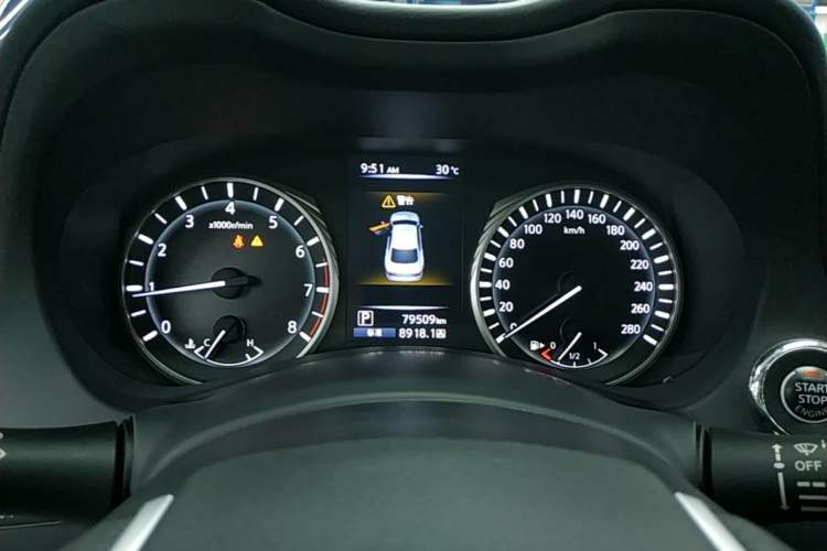 Used Infiniti Q50L 2018 2.0T Enjoyment Version China VI Standard Instrument Cluster
