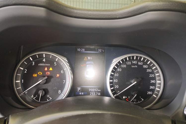 Used Infiniti Q50L 2018 2.0T Enjoyment Version China V Standard Instrument Cluster