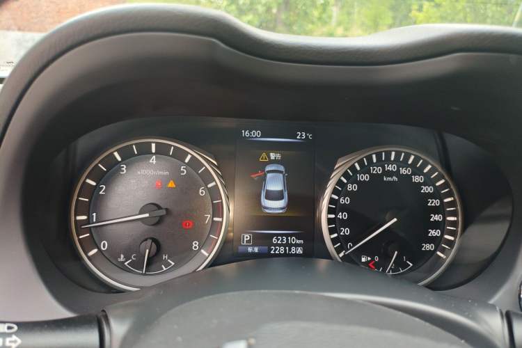 Used Infiniti Q50L 2018 2.0T Comfort Edition China VI Standard Instrument Cluster