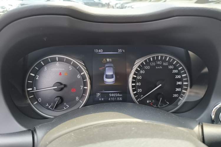 Used Infiniti Q50L 2018 2.0T Comfort Edition China V Standard Instrument Cluster