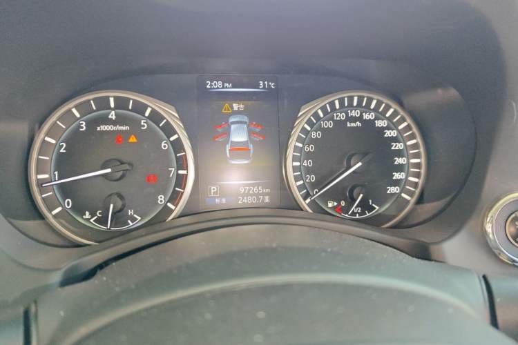 Used Infiniti Q50L 2018 2.0T Enjoyment Edition China V standard Instrument Cluster