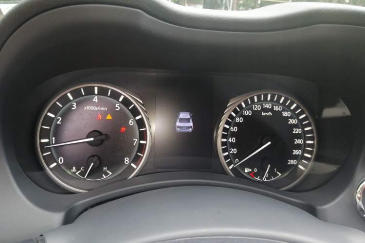 Used Infiniti Q50L 2018 2.0T Enjoyment Version China VI Standard Instrument Cluster