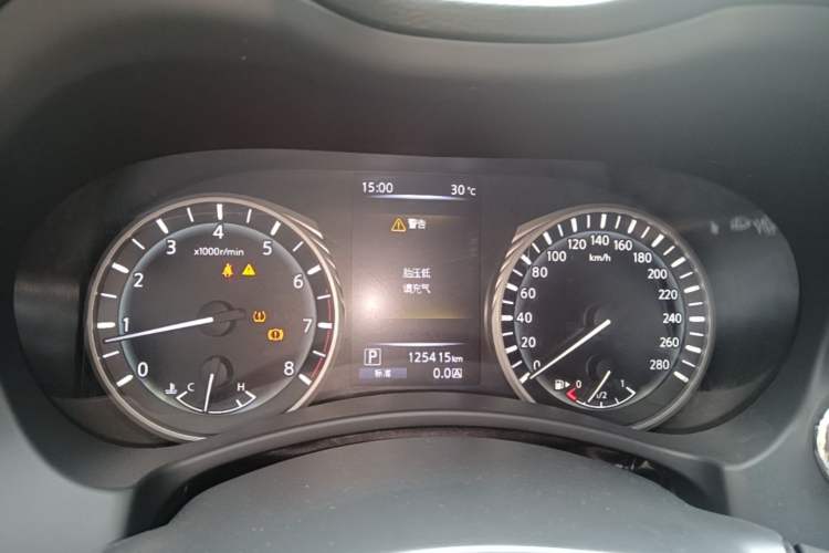 Used Infiniti Q50L 2018 2.0T Enjoyment Version China VI Standard Instrument Cluster