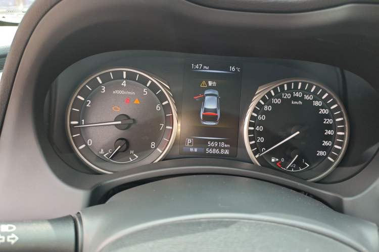 Used Infiniti Q50L 2018 2.0T Enjoyment Version China VI Standard Instrument Cluster