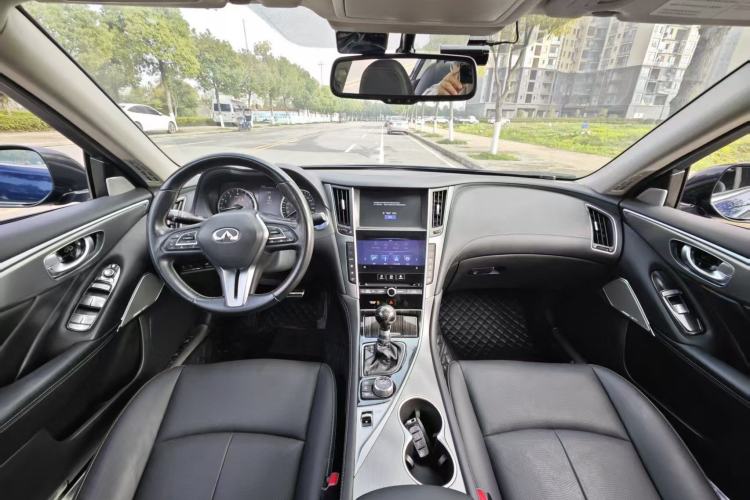 Used Infiniti Q50L 2018 2.0T Enjoyment Edition China V standard Interior 2