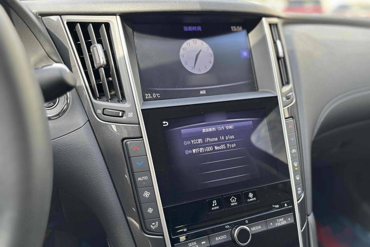 Used Infiniti Q50L 2018 2.0T Comfort Edition China VI Standard Interior 3