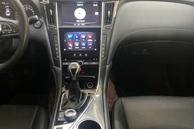 Used Infiniti Q50L 2018 2.0T Comfort Edition China VI Standard Interior 5