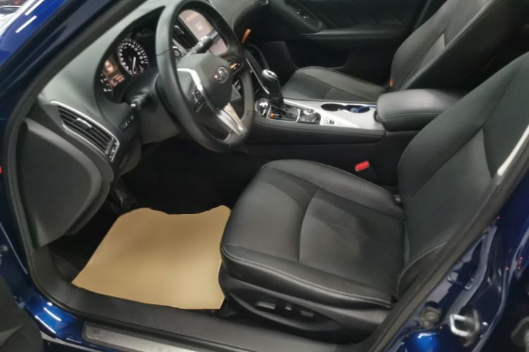 Used Infiniti Q50L 2018 2.0T Enjoyment Version China VI Standard Left Front Seat