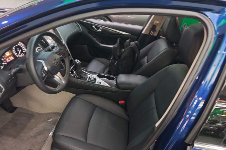 Used Infiniti Q50L 2018 2.0T Comfort Edition China VI Standard Left Front Seat
