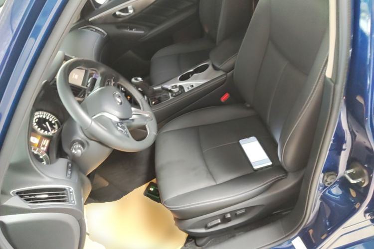Used Infiniti Q50L 2018 2.0T Enjoyment Version China VI Standard Left Front Seat