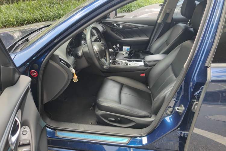 Used Infiniti Q50L 2018 2.0T Comfort Edition China VI Standard Left Front Seat