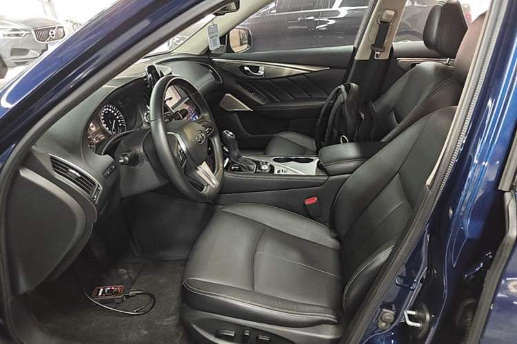 Used Infiniti Q50L 2018 2.0T Enjoyment Version China VI Standard Left Front Seat
