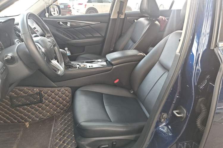 Used Infiniti Q50L 2018 2.0T Comfort Edition China VI Standard Left Front Seat