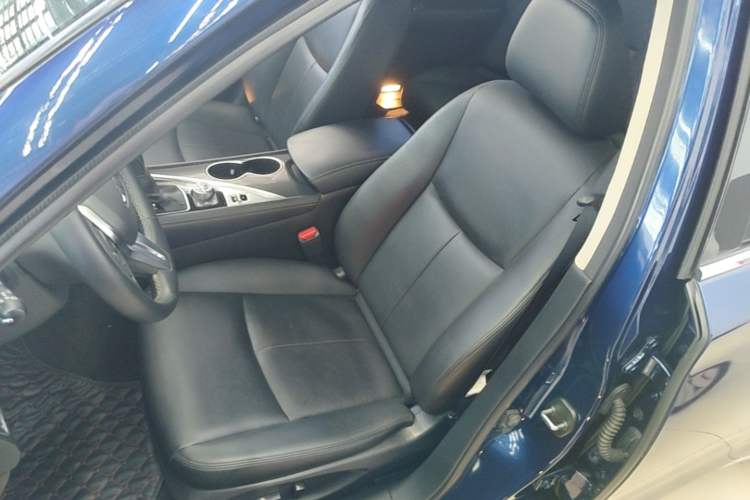 Used Infiniti Q50L 2018 2.0T Comfort Edition China VI Standard Left Front Seat