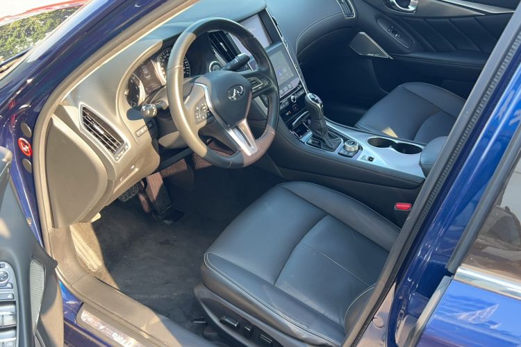 Used Infiniti Q50L 2018 2.0T Enjoyment Version China VI Standard Left Front Seat