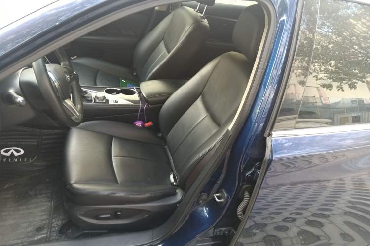 Used Infiniti Q50L 2018 2.0T Comfort Edition China VI Standard Left Front Seat