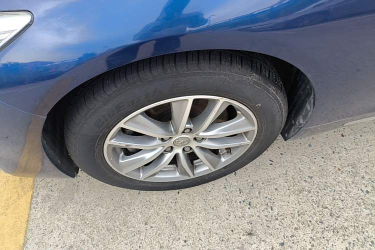 Used Infiniti Q50L 2018 2.0T Comfort Edition China VI Standard Left Front Wheel Hub