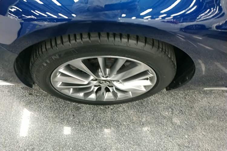 Used Infiniti Q50L 2018 2.0T Enjoyment Version China VI Standard Left Front Wheel Hub