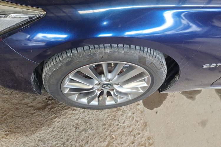 Used Infiniti Q50L 2018 2.0T Enjoyment Version China V Standard Left Front Wheel Hub