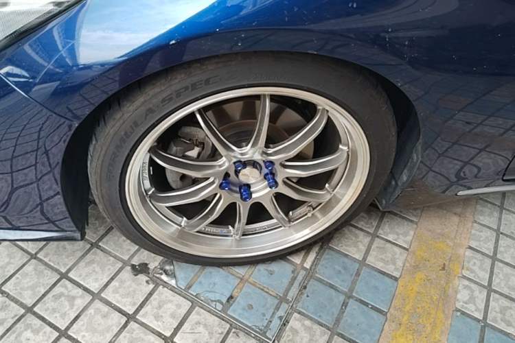 Used Infiniti Q50L 2018 2.0T Enjoyment Version China VI Standard Left Front Wheel Hub