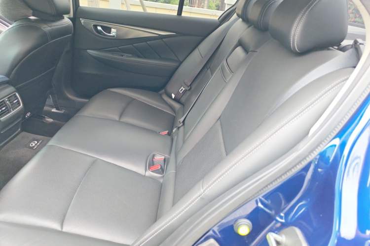 Used Infiniti Q50L 2018 2.0T Enjoyment Version China VI Standard Left Rear Seat
