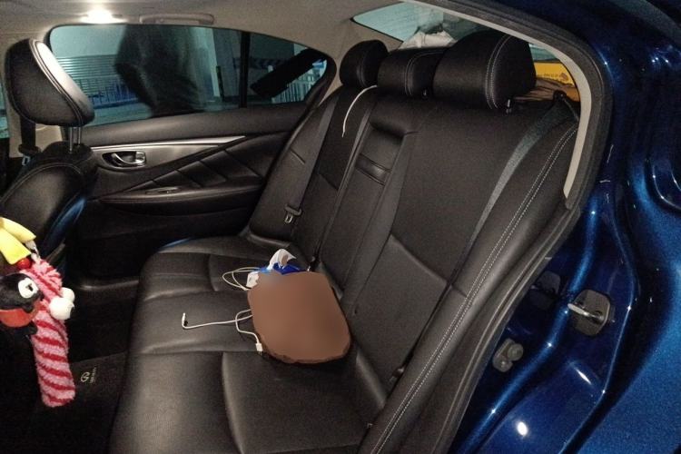 Used Infiniti Q50L 2018 2.0T Enjoyment Version China V Standard Left Rear Seat