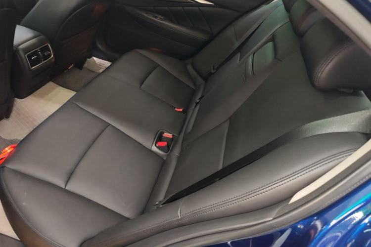 Used Infiniti Q50L 2018 2.0T Comfort Edition China VI Standard Left Rear Seat
