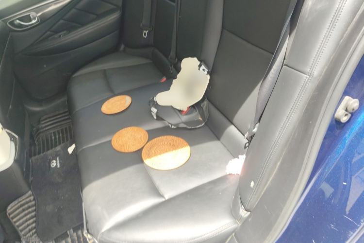 Used Infiniti Q50L 2018 2.0T Comfort Edition China VI Standard Left Rear Seat