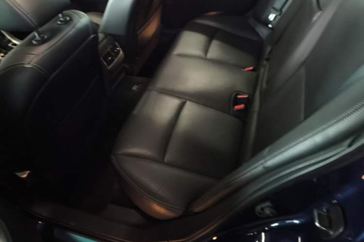 Used Infiniti Q50L 2018 2.0T Enjoyment Version China VI Standard Left Rear Seat