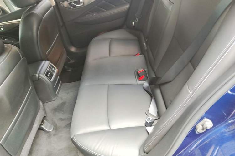 Used Infiniti Q50L 2018 2.0T Enjoyment Version China VI Standard Left Rear Seat