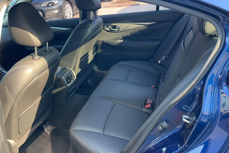 Used Infiniti Q50L 2018 2.0T Enjoyment Version China VI Standard Left Rear Seat
