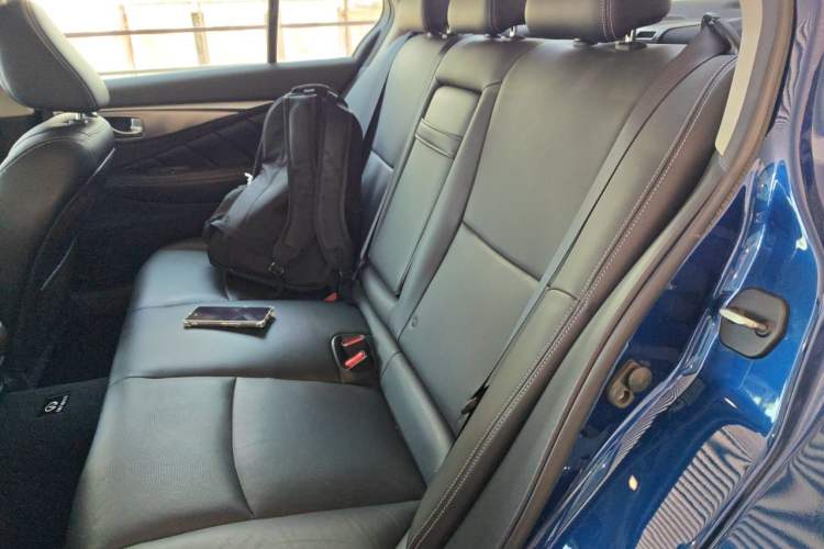 Used Infiniti Q50L 2018 2.0T Enjoyment Edition China V standard Left Rear Seat