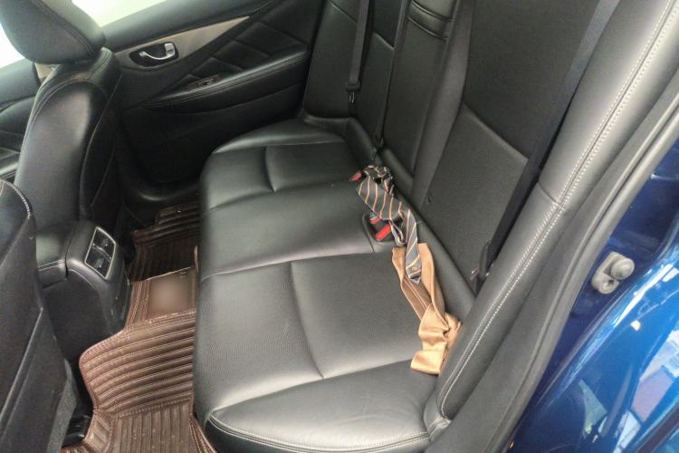 Used Infiniti Q50L 2018 2.0T Enjoyment Version China V Standard Left Rear Seat
