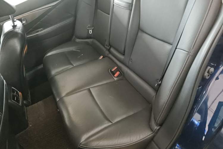 Used Infiniti Q50L 2018 2.0T Enjoyment Version China VI Standard Left Rear Seat