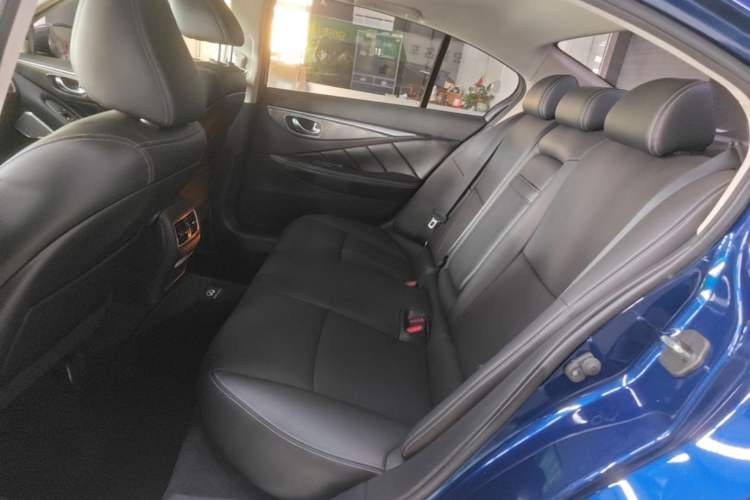 Used Infiniti Q50L 2018 2.0T Enjoyment Version China VI Standard Left Rear Seat