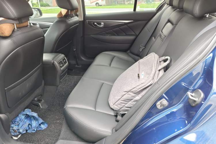 Used Infiniti Q50L 2018 2.0T Comfort Edition China VI Standard Left Rear Seat
